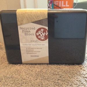 Manduka block